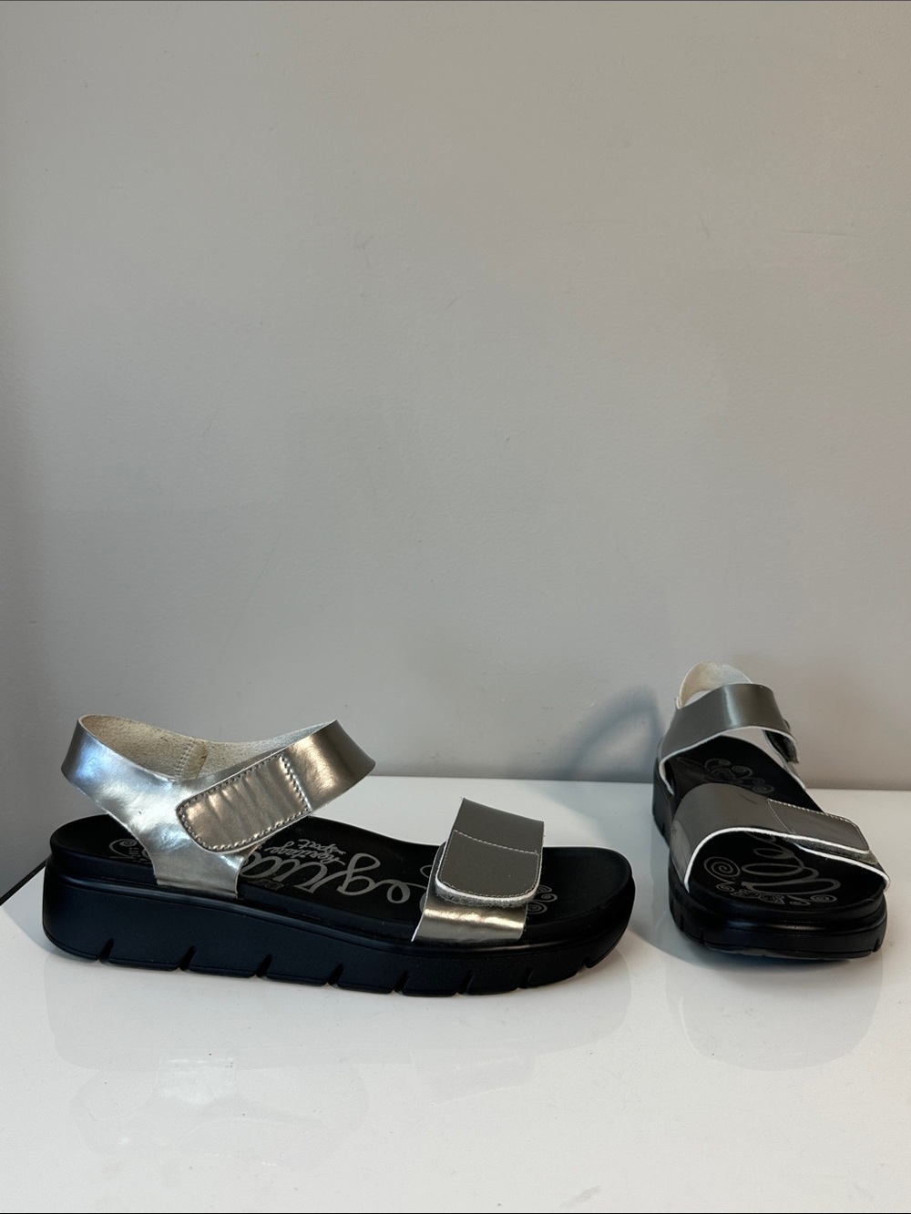 Alegria Playa Pewter Metallic Strap Sandals Size 41(10.5-11) Minimalist Summer